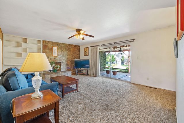 4340 W School Avenue, Visalia, CA 93291