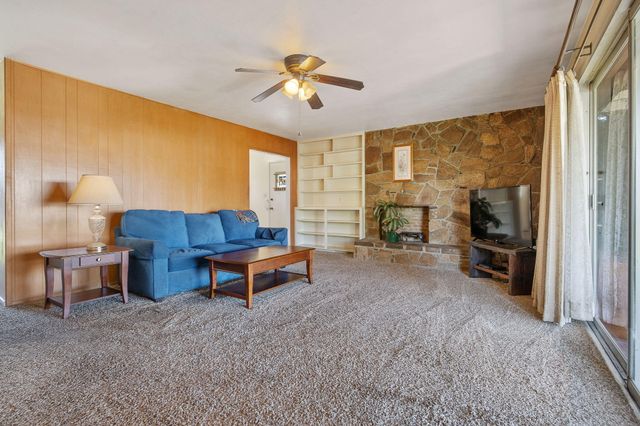 4340 W School Avenue, Visalia, CA 93291