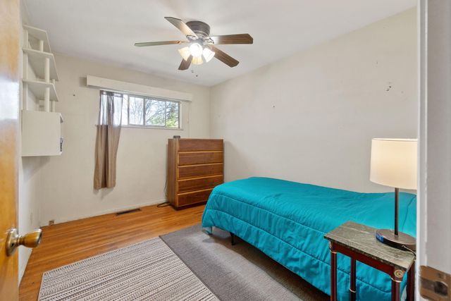 4340 W School Avenue, Visalia, CA 93291