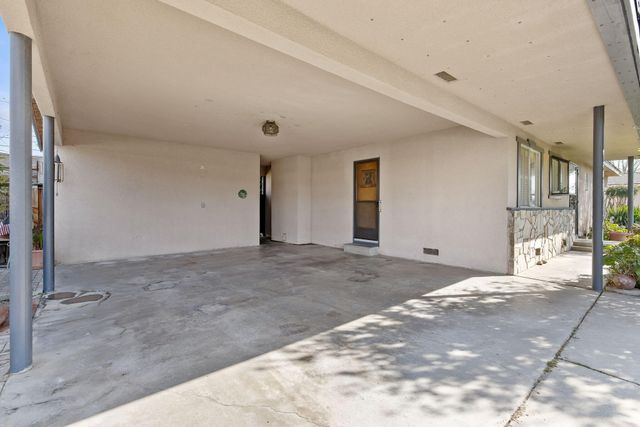 4340 W School Avenue, Visalia, CA 93291