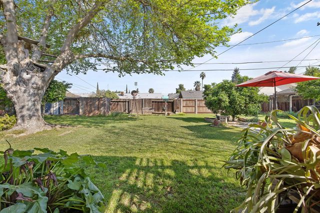 4340 W School Avenue, Visalia, CA 93291