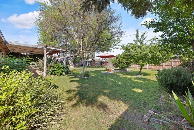 4340 W School Avenue, Visalia, CA 93291