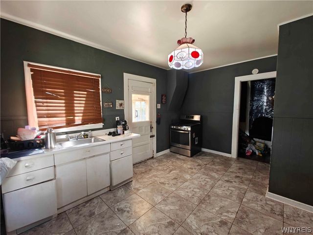 81 Moreland Street, Buffalo, NY 14206