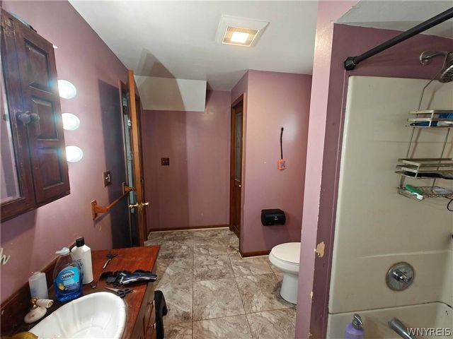 81 Moreland Street, Buffalo, NY 14206
