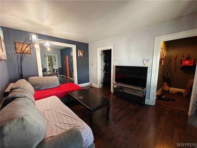 81 Moreland Street, Buffalo, NY 14206