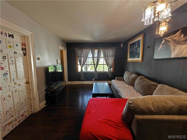 81 Moreland Street, Buffalo, NY 14206