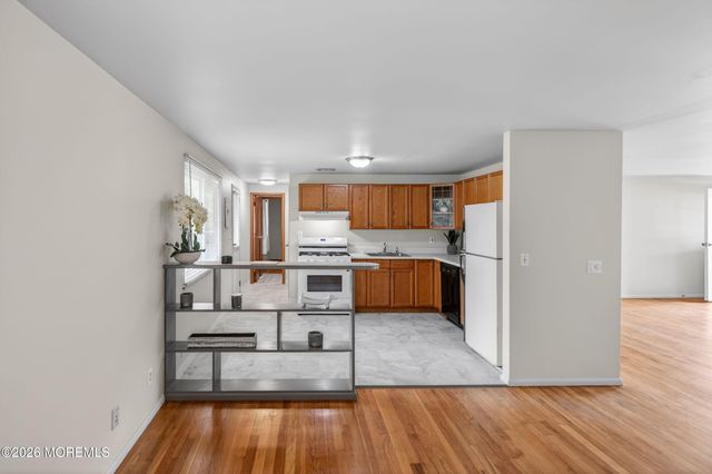 29 Demmert Avenue, Rumson, NJ 07760