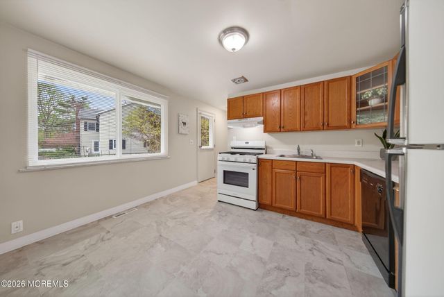 29 Demmert Avenue, Rumson, NJ 07760