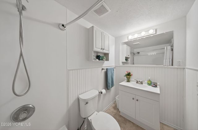 29 Demmert Avenue, Rumson, NJ 07760