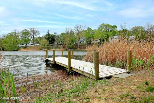 29 Demmert Avenue, Rumson, NJ 07760