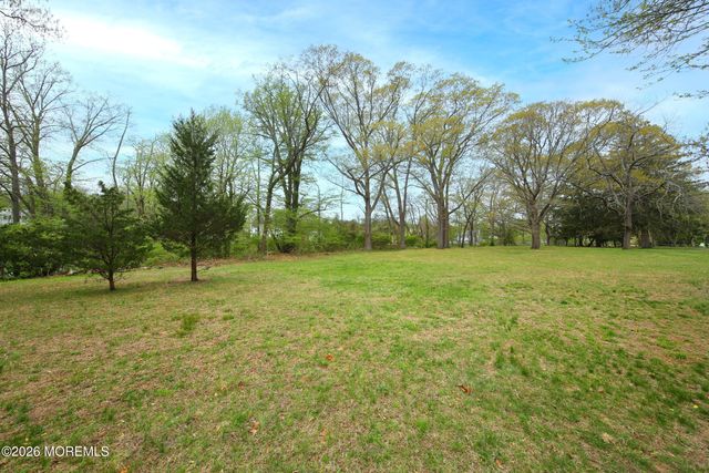 29 Demmert Avenue, Rumson, NJ 07760