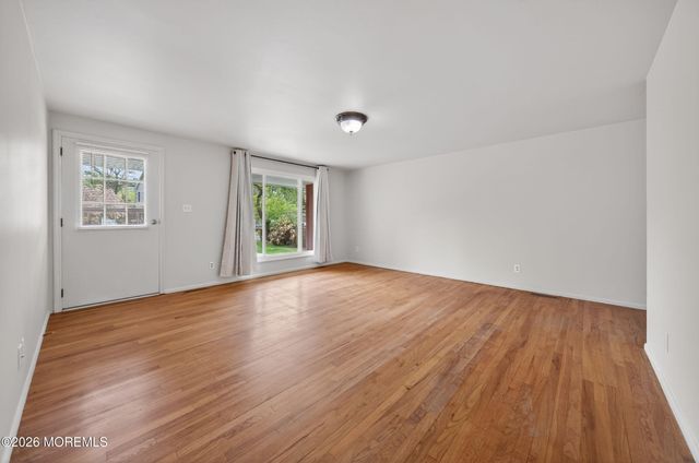 29 Demmert Avenue, Rumson, NJ 07760
