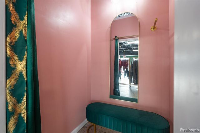 22217 Kelly Road, Eastpointe, MI 48021