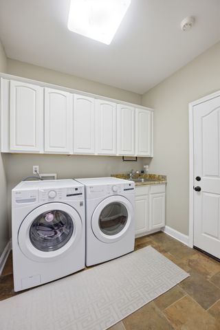 600 Lakemeade Pt, Old Hickory, TN 37138