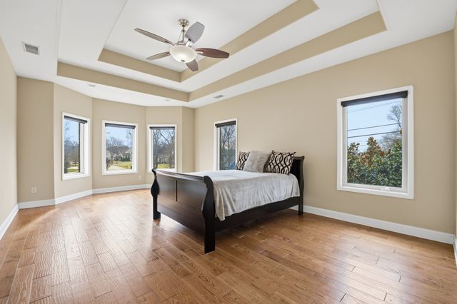 600 Lakemeade Pt, Old Hickory, TN 37138