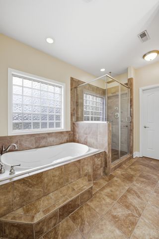 600 Lakemeade Pt, Old Hickory, TN 37138