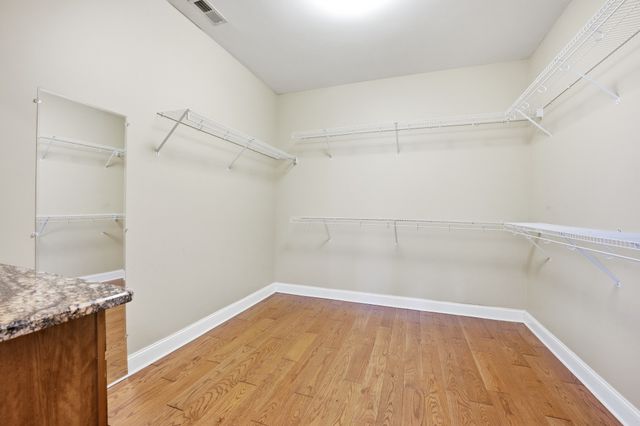 600 Lakemeade Pt, Old Hickory, TN 37138