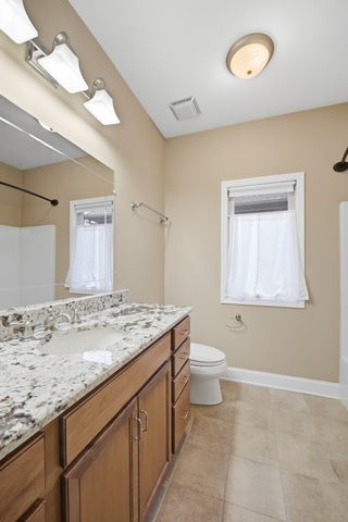 600 Lakemeade Pt, Old Hickory, TN 37138