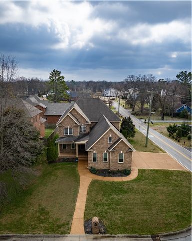 600 Lakemeade Pt, Old Hickory, TN 37138