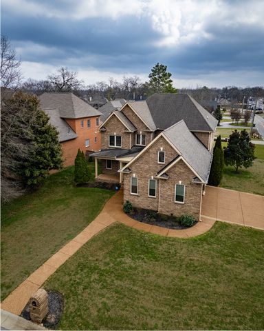 600 Lakemeade Pt, Old Hickory, TN 37138