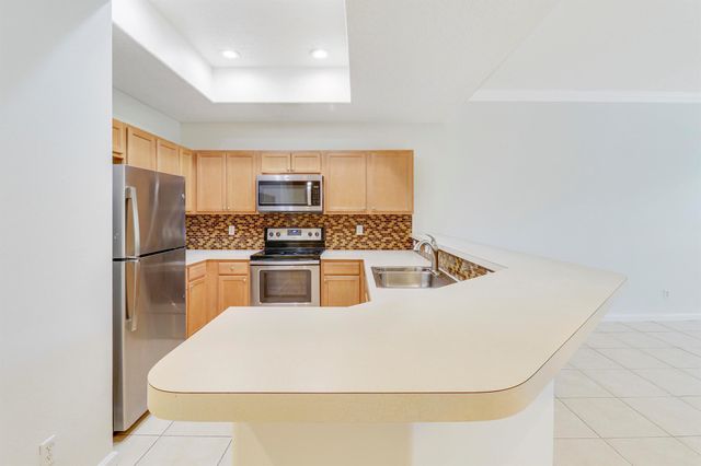 10320 SW Stephanie Way 7-204, Port St Lucie, FL 34987