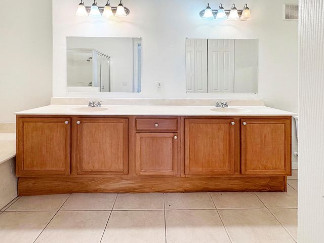 10320 SW Stephanie Way 7-204, Port St Lucie, FL 34987