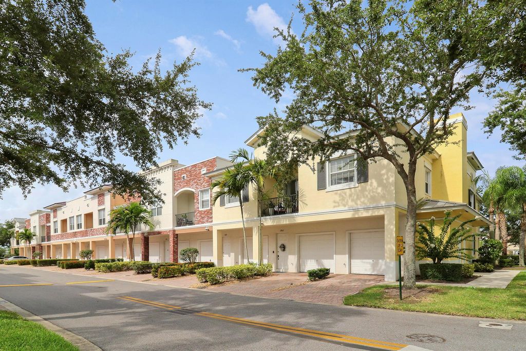 10320 SW Stephanie Way 7-204, Port St Lucie, FL 34987