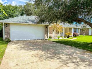 1992 Southwind Cir, Pensacola, FL 32506