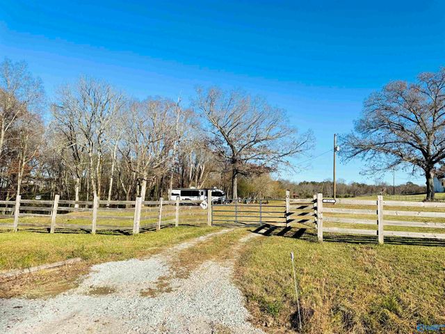 627 Neel School Road, Danville, AL 35619