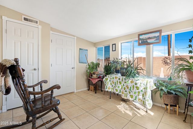 704 W HESS Avenue, Coolidge, AZ 85128