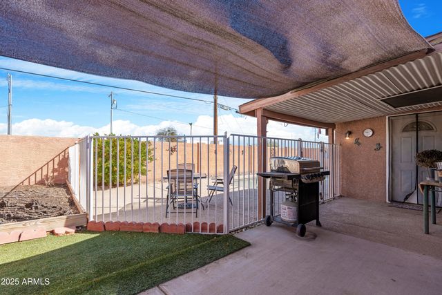 704 W HESS Avenue, Coolidge, AZ 85128