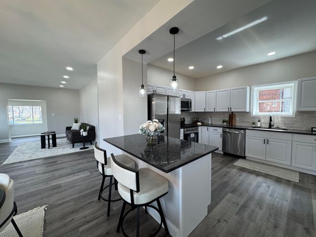 800 Buchanan Street, Gary, IN 46402