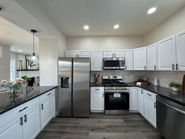 800 Buchanan Street, Gary, IN 46402