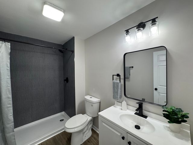 800 Buchanan Street, Gary, IN 46402