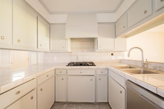 4031 Curly Oaks Drive, Houston, TX 77053