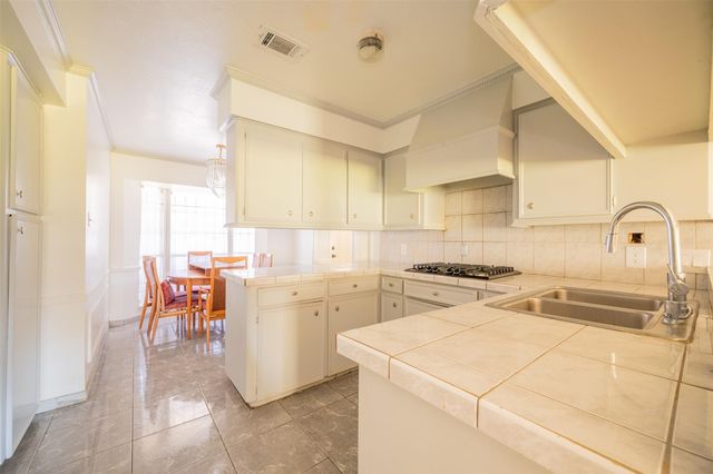 4031 Curly Oaks Drive, Houston, TX 77053