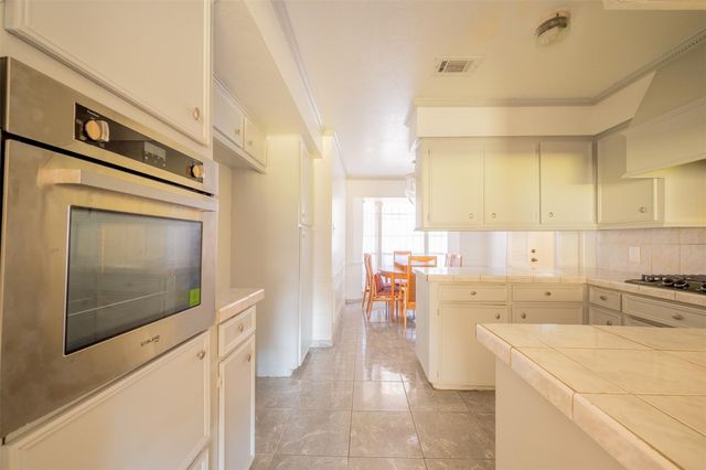 4031 Curly Oaks Drive, Houston, TX 77053