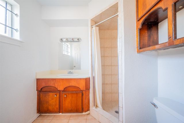 4031 Curly Oaks Drive, Houston, TX 77053