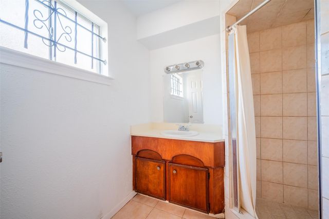 4031 Curly Oaks Drive, Houston, TX 77053