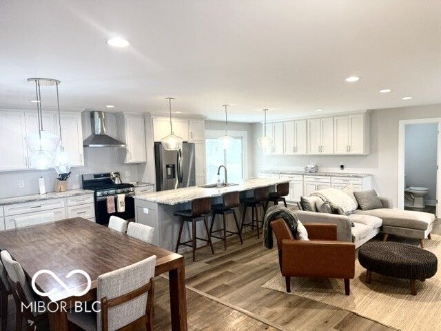 1 Elm Tree Court, Greenwood, IN 46142