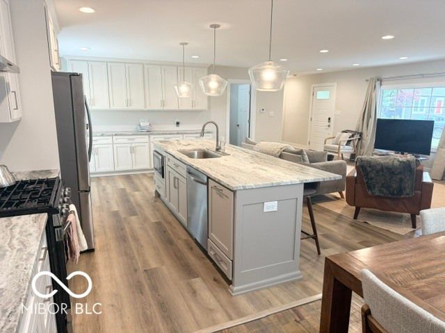 1 Elm Tree Court, Greenwood, IN 46142