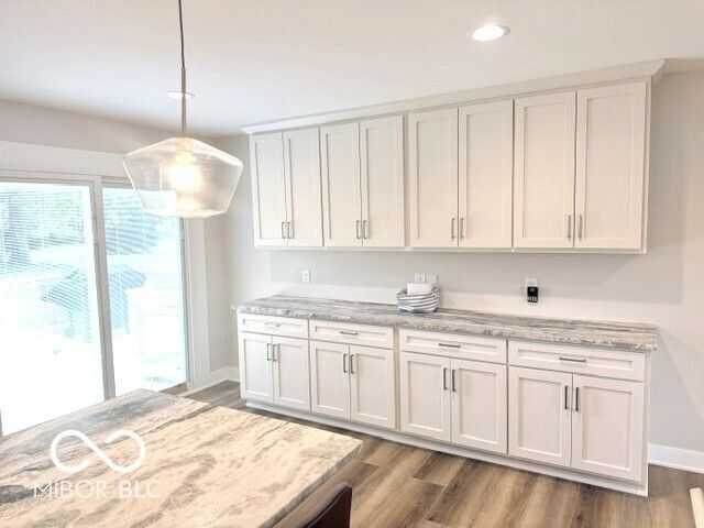 1 Elm Tree Court, Greenwood, IN 46142