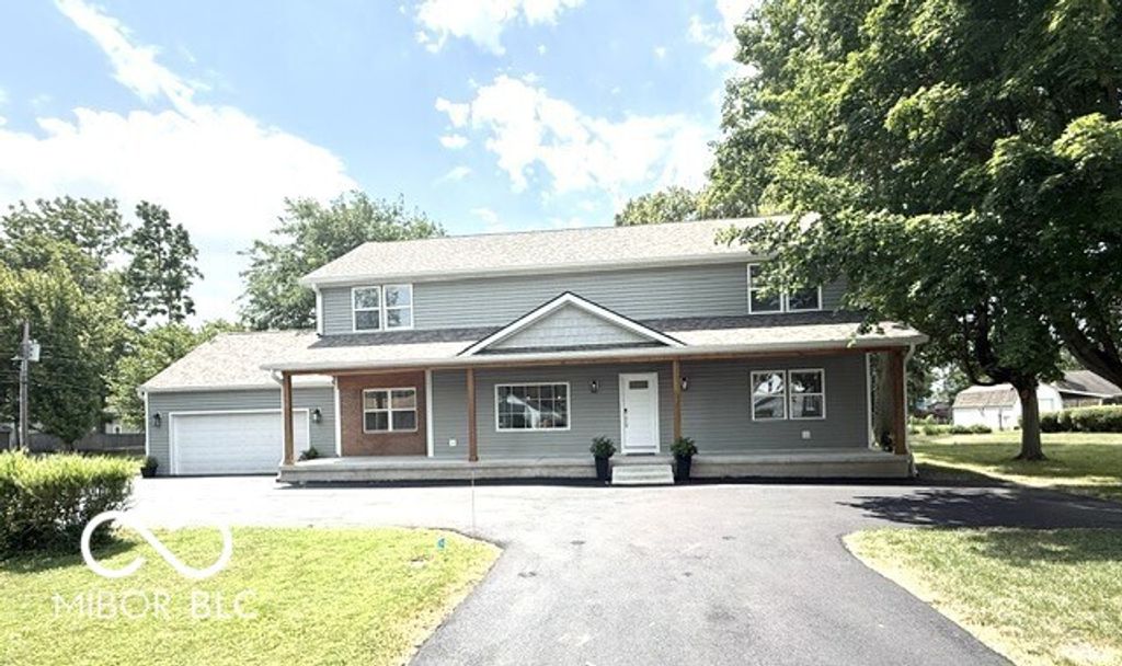 1 Elm Tree Court, Greenwood, IN 46142