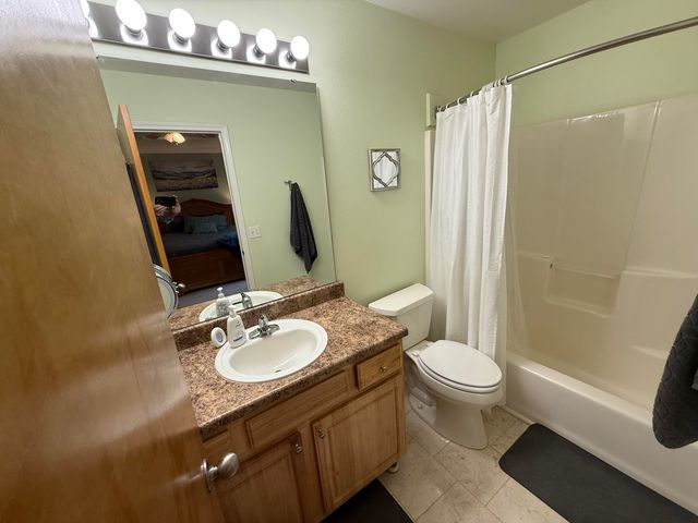 4461 N Katrina Avenue, Springfield, MO 65803