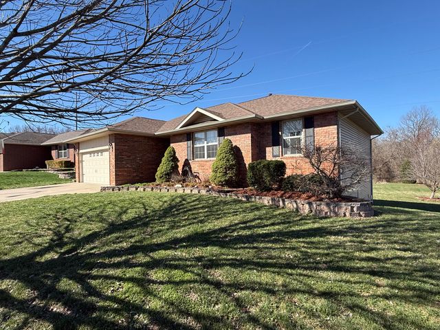 4461 N Katrina Avenue, Springfield, MO 65803