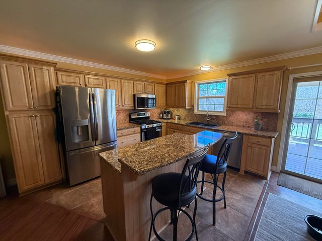 4461 N Katrina Avenue, Springfield, MO 65803