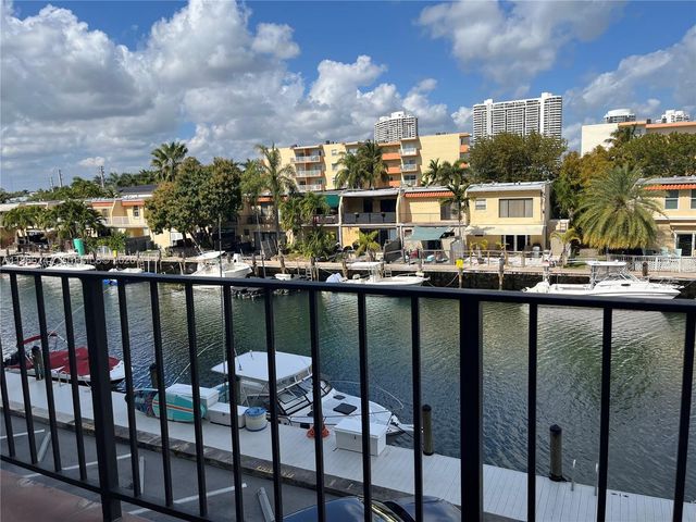 3545 NE 166th St 303, North Miami Beach, FL 33160