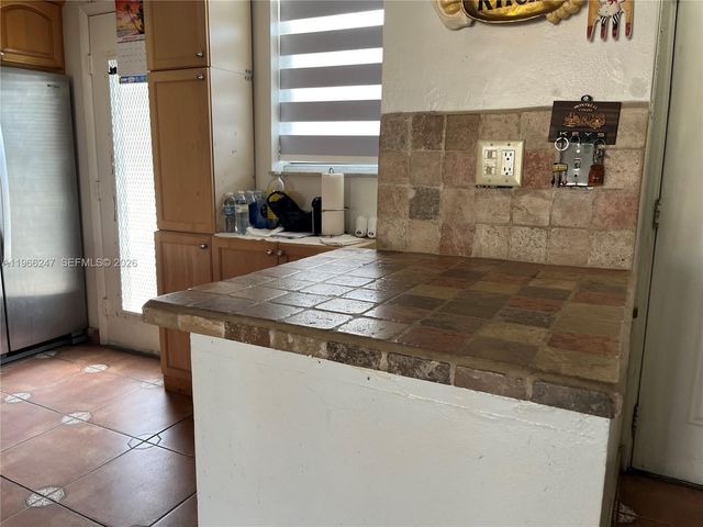 3545 NE 166th St 303, North Miami Beach, FL 33160