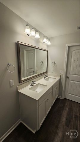 240 Mage Street, Savannah, GA 31302