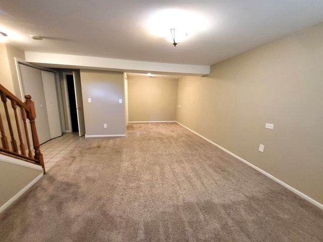 682 N OSWEGO Drive, Carol Stream, IL 60188